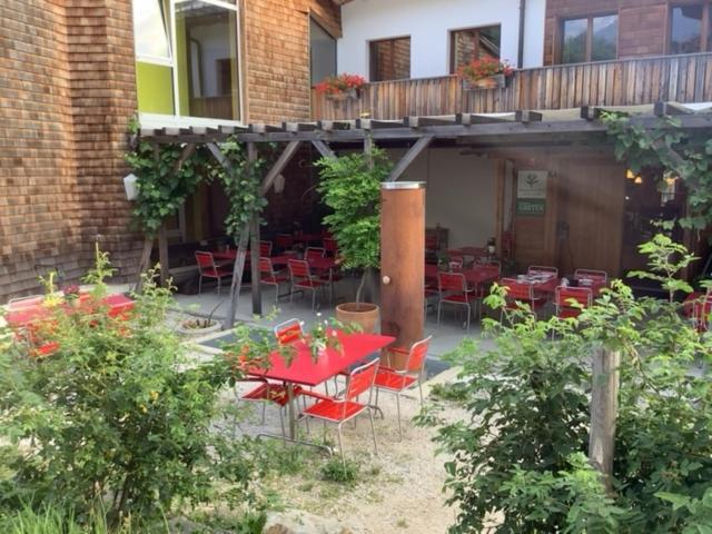 Bnb Chez Pia Ernen Buitenkant foto